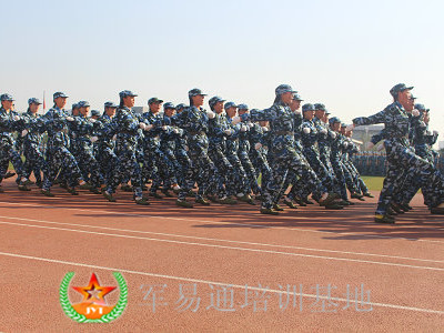 华北科技大学军训-3.jpg